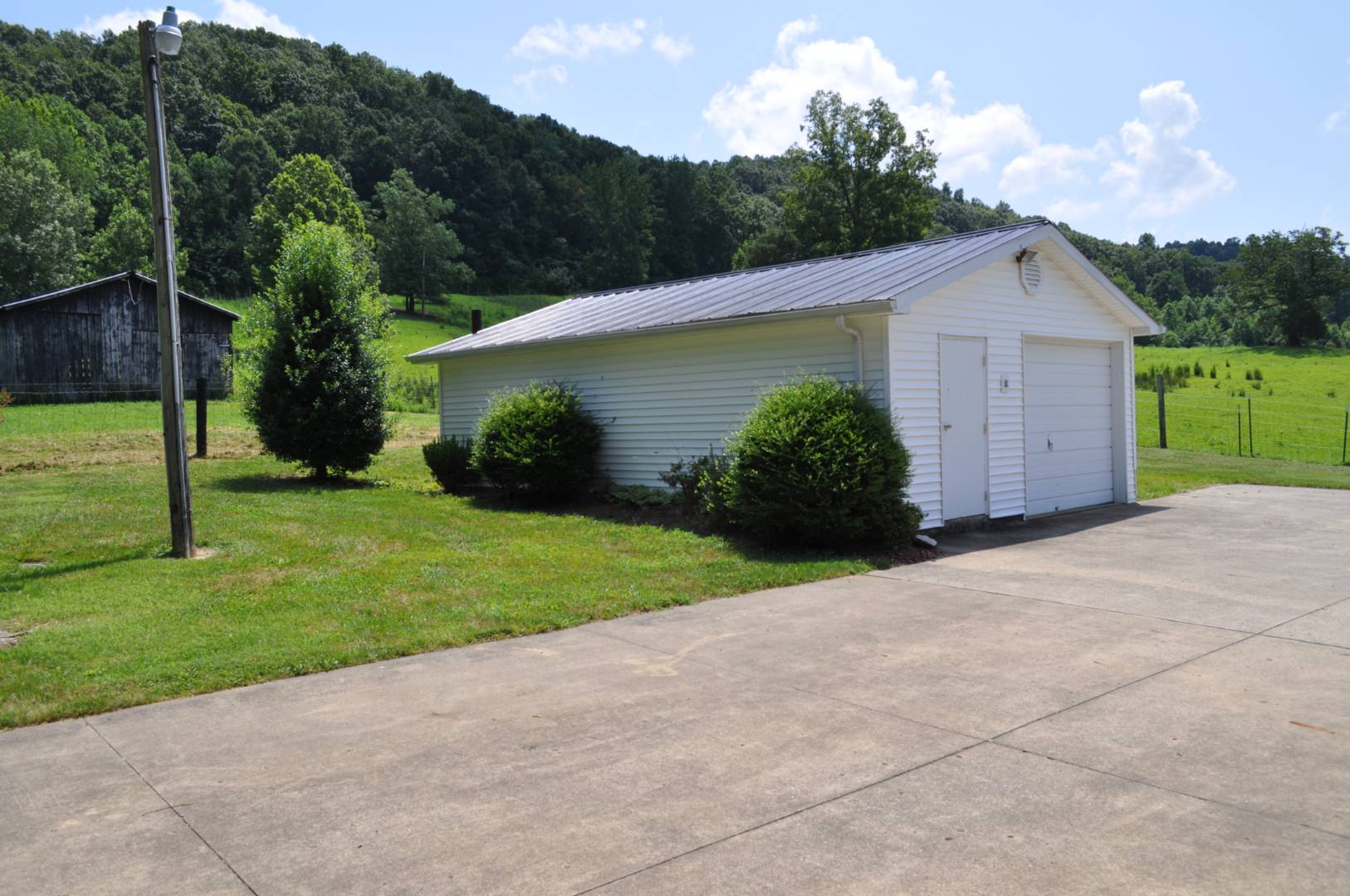 800 Clear Creek Rd, Raywick, KY 40060 (Sold NYStateMLS Listing 10628350)