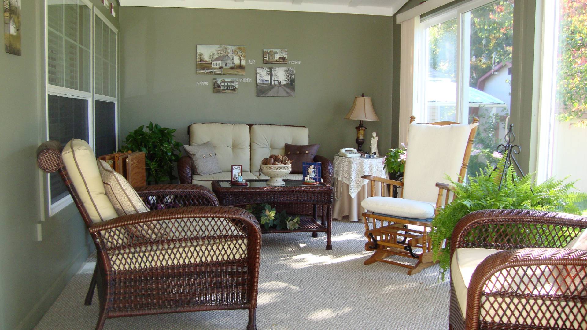 200 Pin Oak Circle, Elyria, OH 44035 (Sold NYStateMLS Listing 10643400)