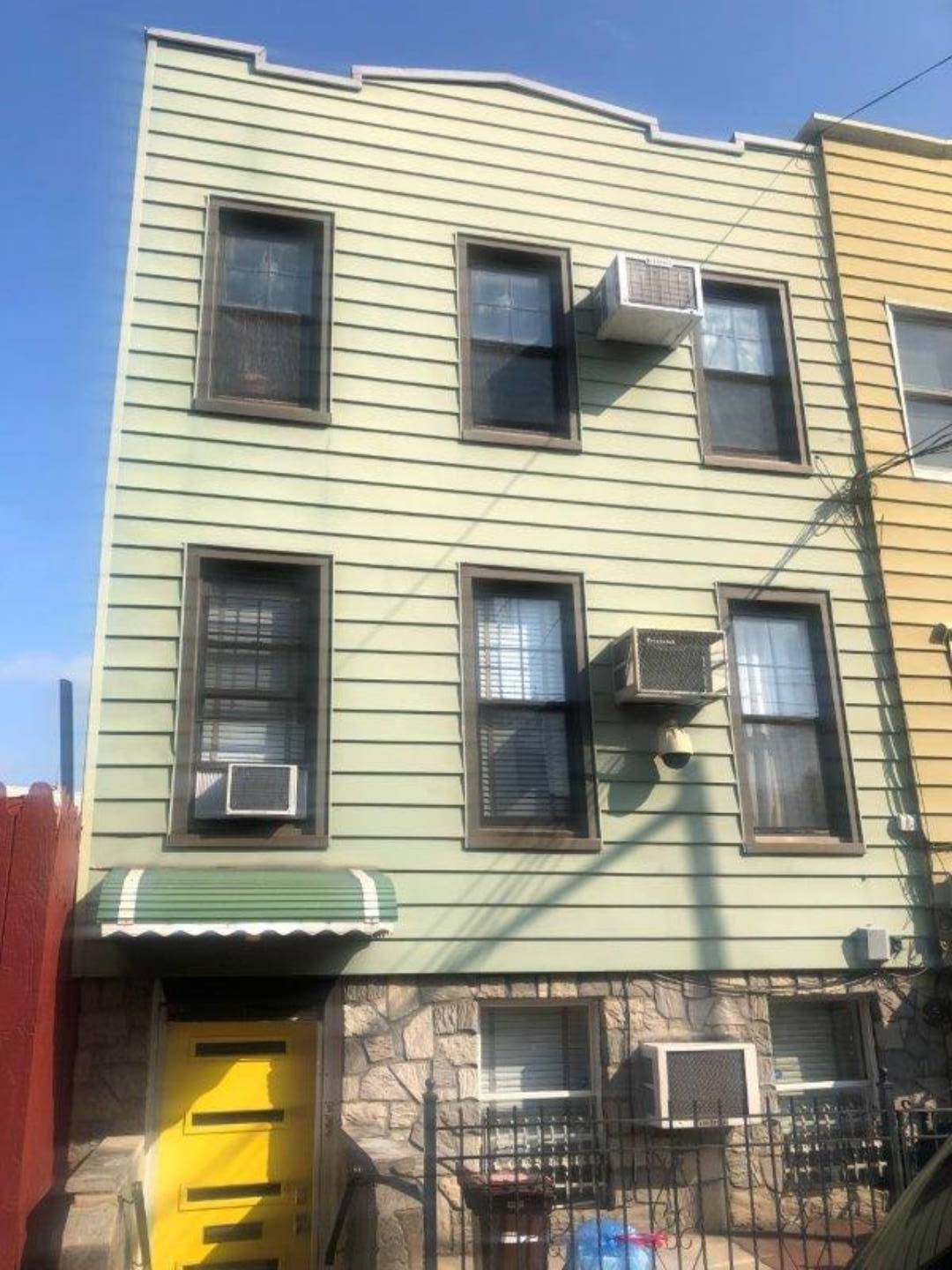 203 Skillman Ave., Brooklyn, NY 11211 (Off Market NYStateMLS Listing