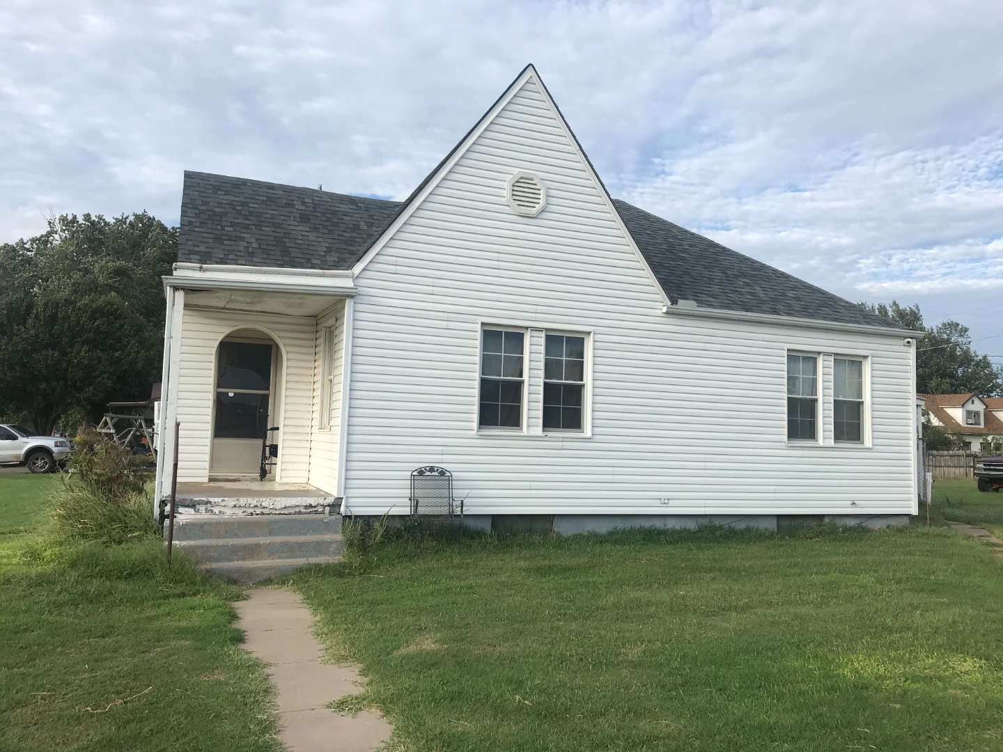 200 N Walnut St, Seiling, OK 73663 (Sold MyStateMLS Listing 10648160)