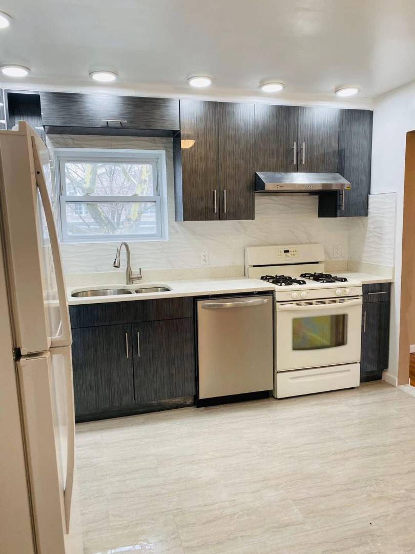 104 Ainsworth Ave, Staten Island, NY 10308 (Off Market NYStateMLS