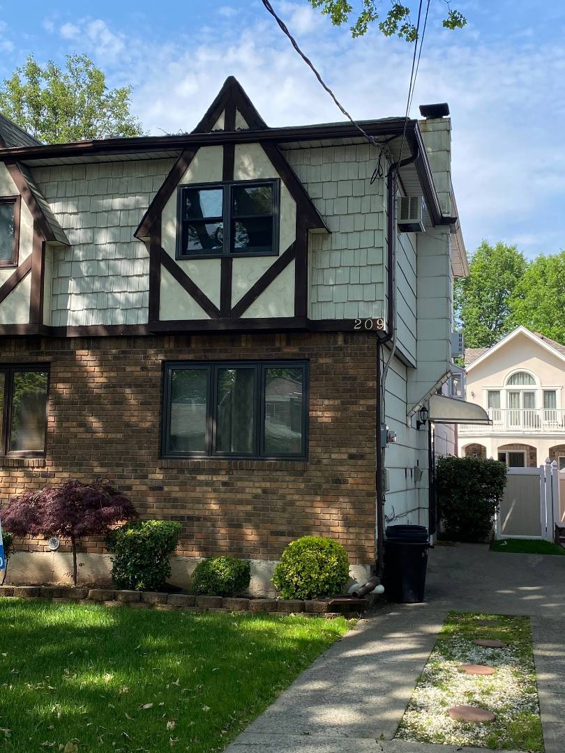 209 Greeley Avenue, Staten Island, NY 10306 (Sold NYStateMLS Listing
