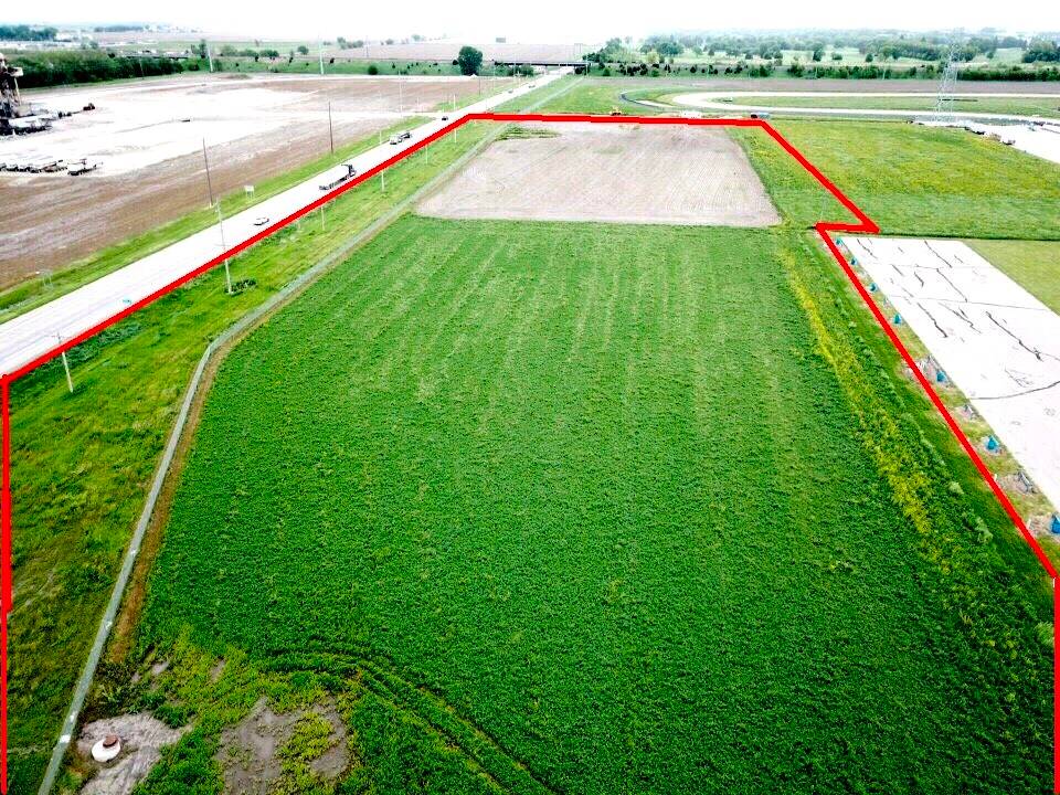 The Garages Addition, Hastings, NE 68901 (Off Market NYStateMLS Listing