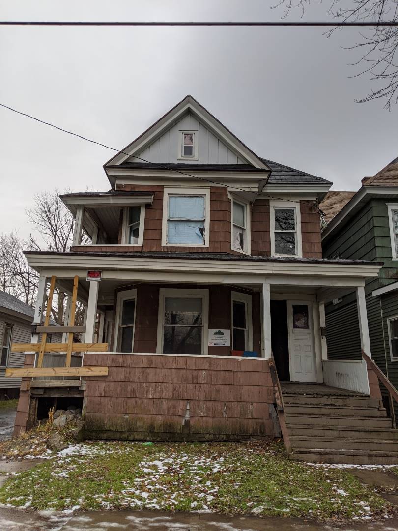 927 Highland St, Syracuse, NY 13203 (Sold NYStateMLS Listing 10695222)