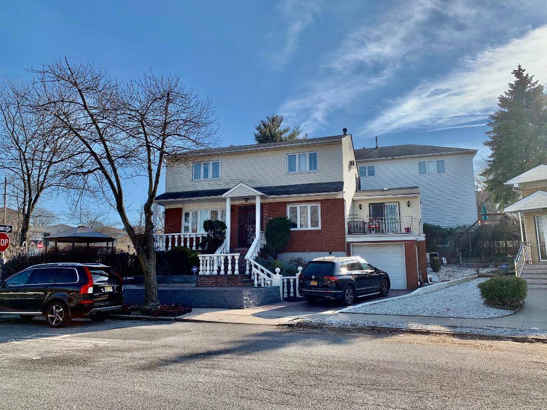 234 Todt Hill Road, Staten Island, NY 10314 (Off Market NYStateMLS
