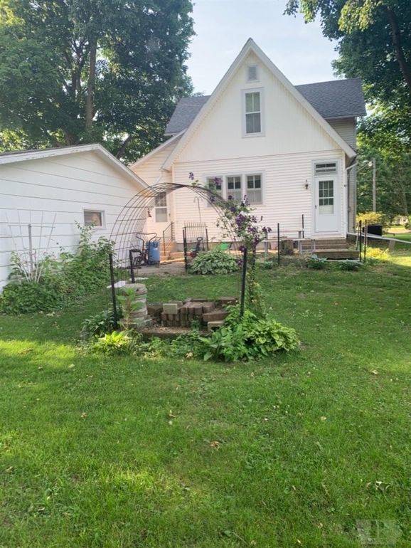 103 W 1st Ave, LaHarpe, IL 61450 (Off Market MyStateMLS Listing 10695345)