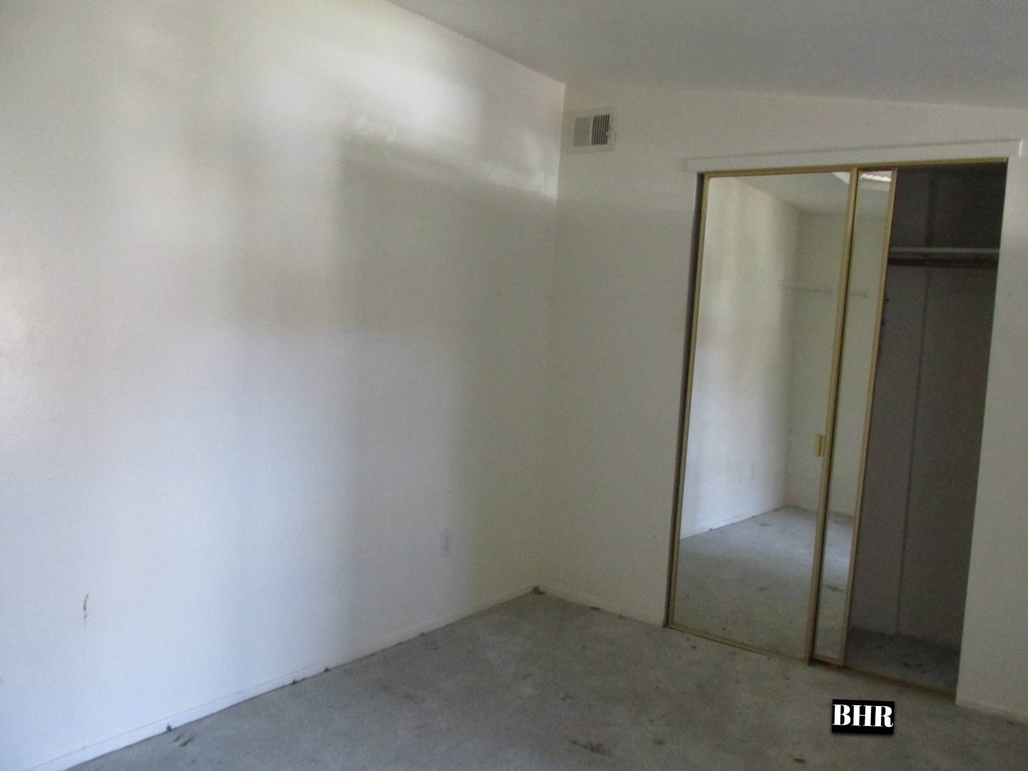 25 Bunnell Ct, Staten Island, NY 10312 (Off Market NYStateMLS Listing