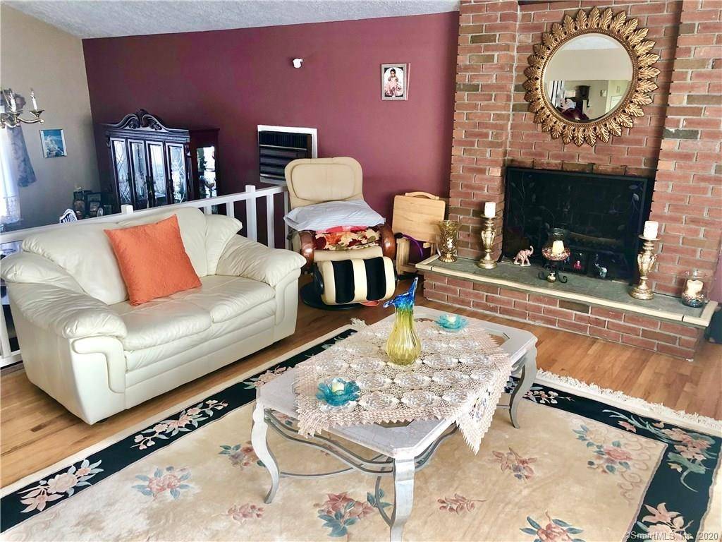 33 Fieldstone Drive, Shelton, CT 06484 (Sold NYStateMLS Listing 10736367)