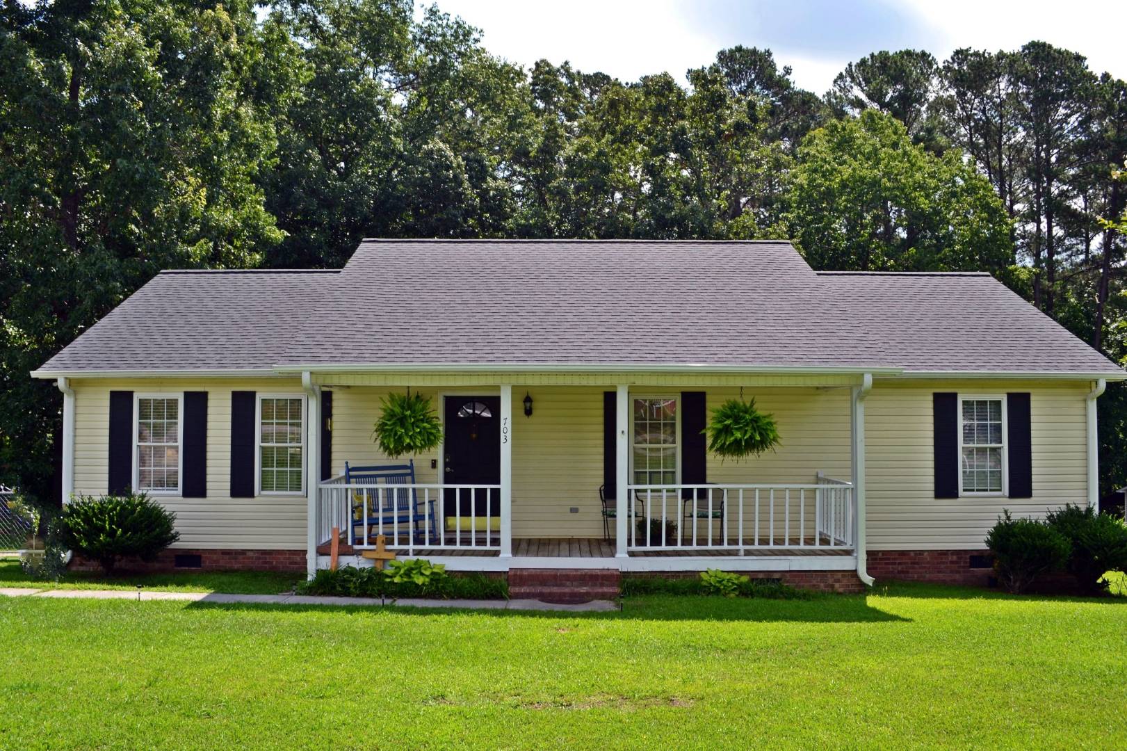 703 Meadow Lane, Cheraw, SC 29520 (Sold MyStateMLS Listing 10899957)