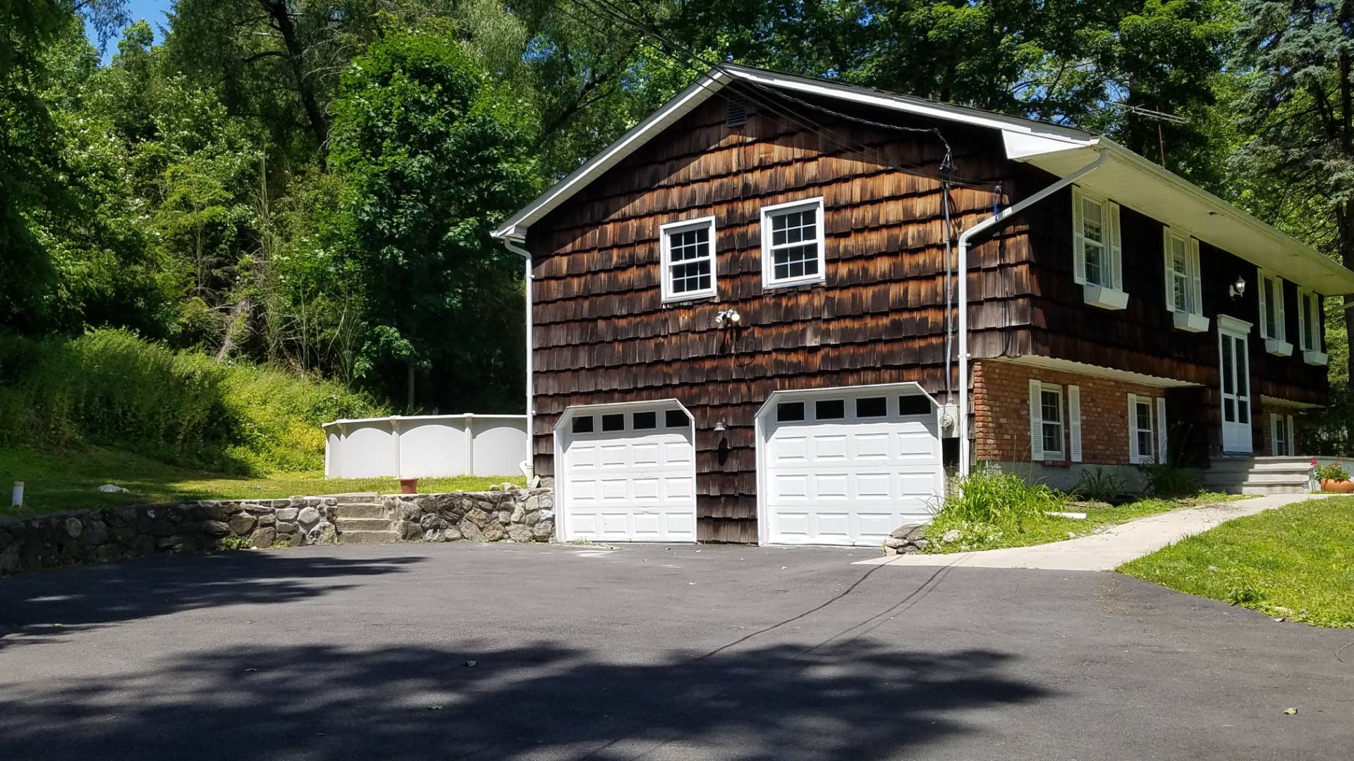 2385 HUNTERBROOK RD, Yorktown Heights, NY 10598 (Off Market NYStateMLS