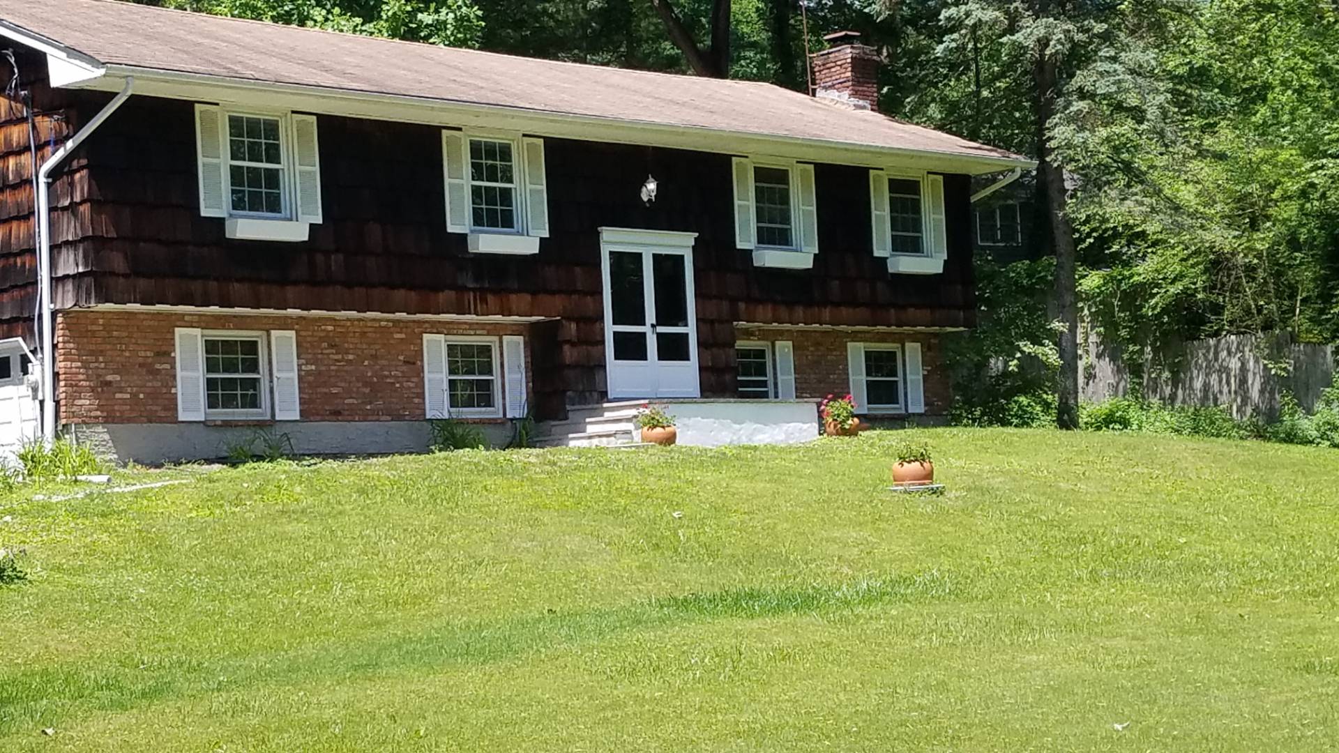 2385 HUNTERBROOK RD, Yorktown Heights, NY 10598 (Off Market NYStateMLS