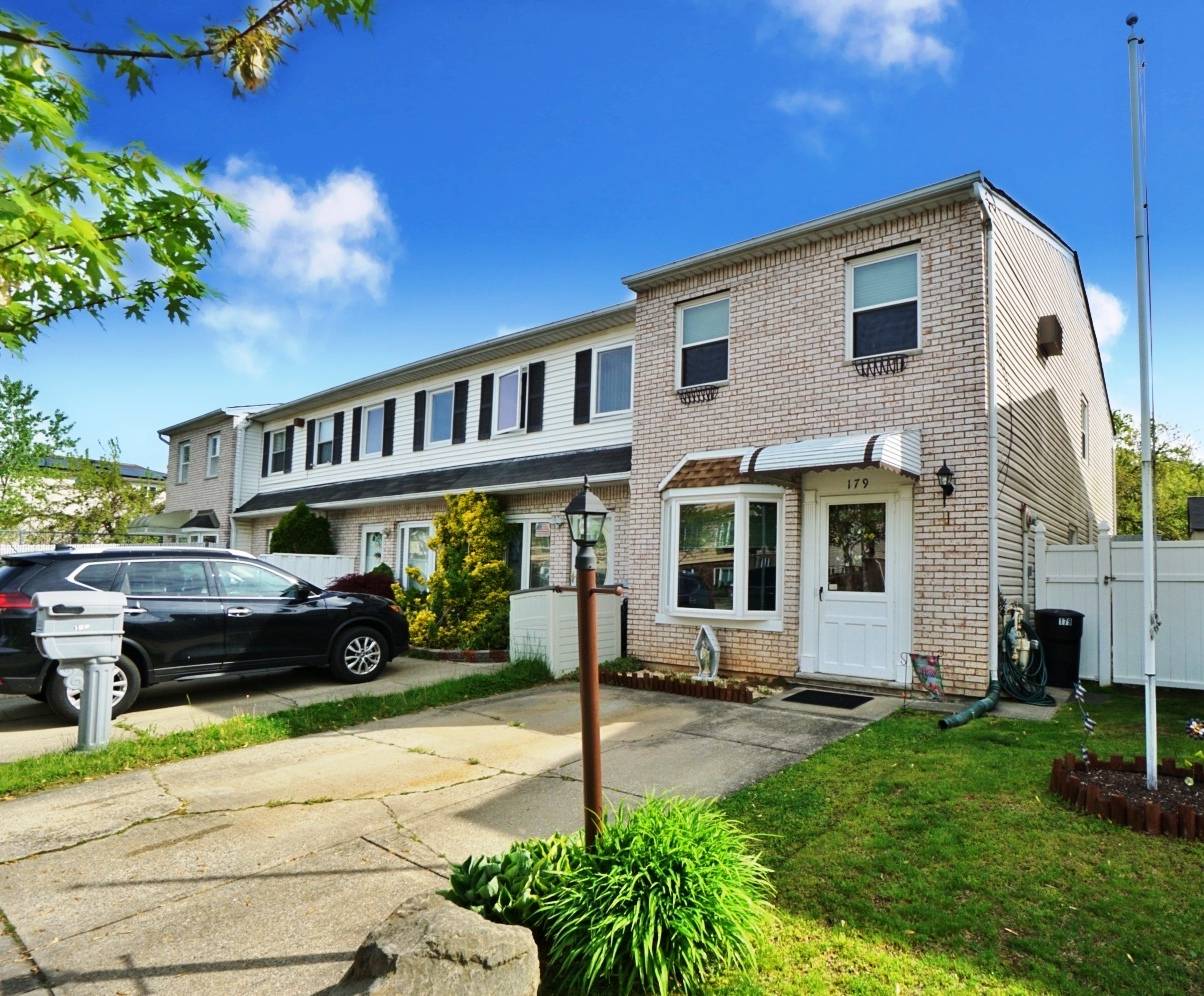 179 Sandalwood Drive, Staten Island, NY 10308 (Off Market NYStateMLS Listing 10901739)