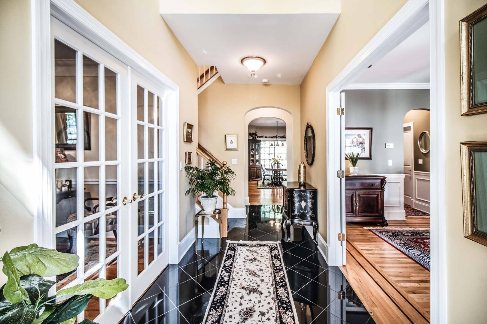 6 Arbor Ct, Poughkeepsie, NY 12603 (Off Market NYStateMLS Listing