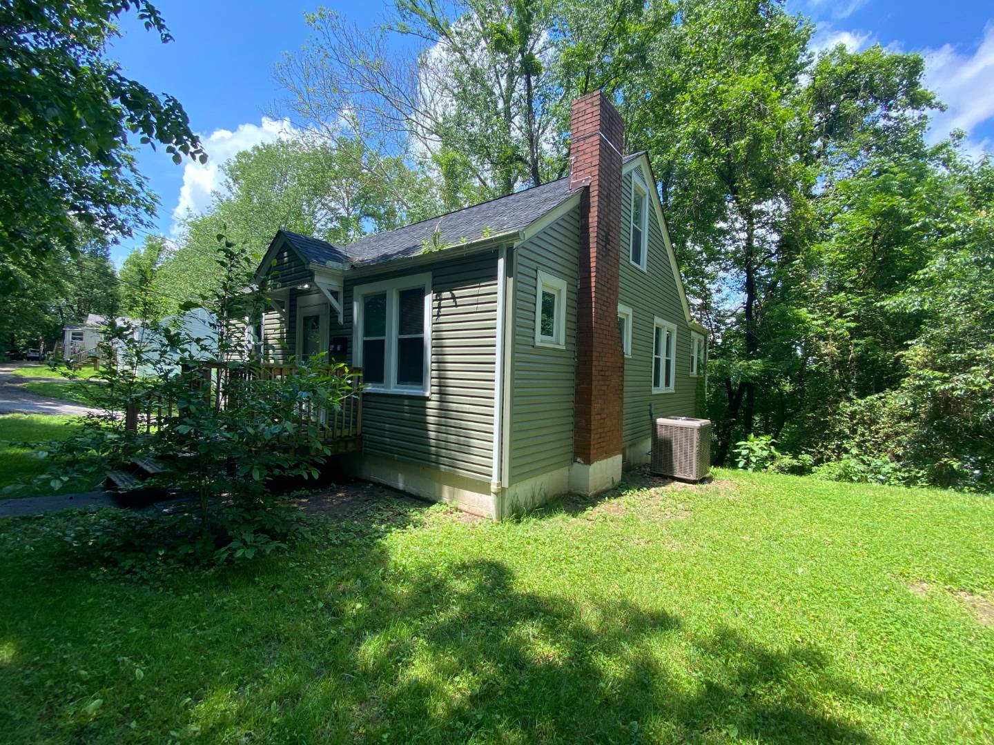 4515 Castleberry Hill, South Charleston, WV 25309 (Off Market